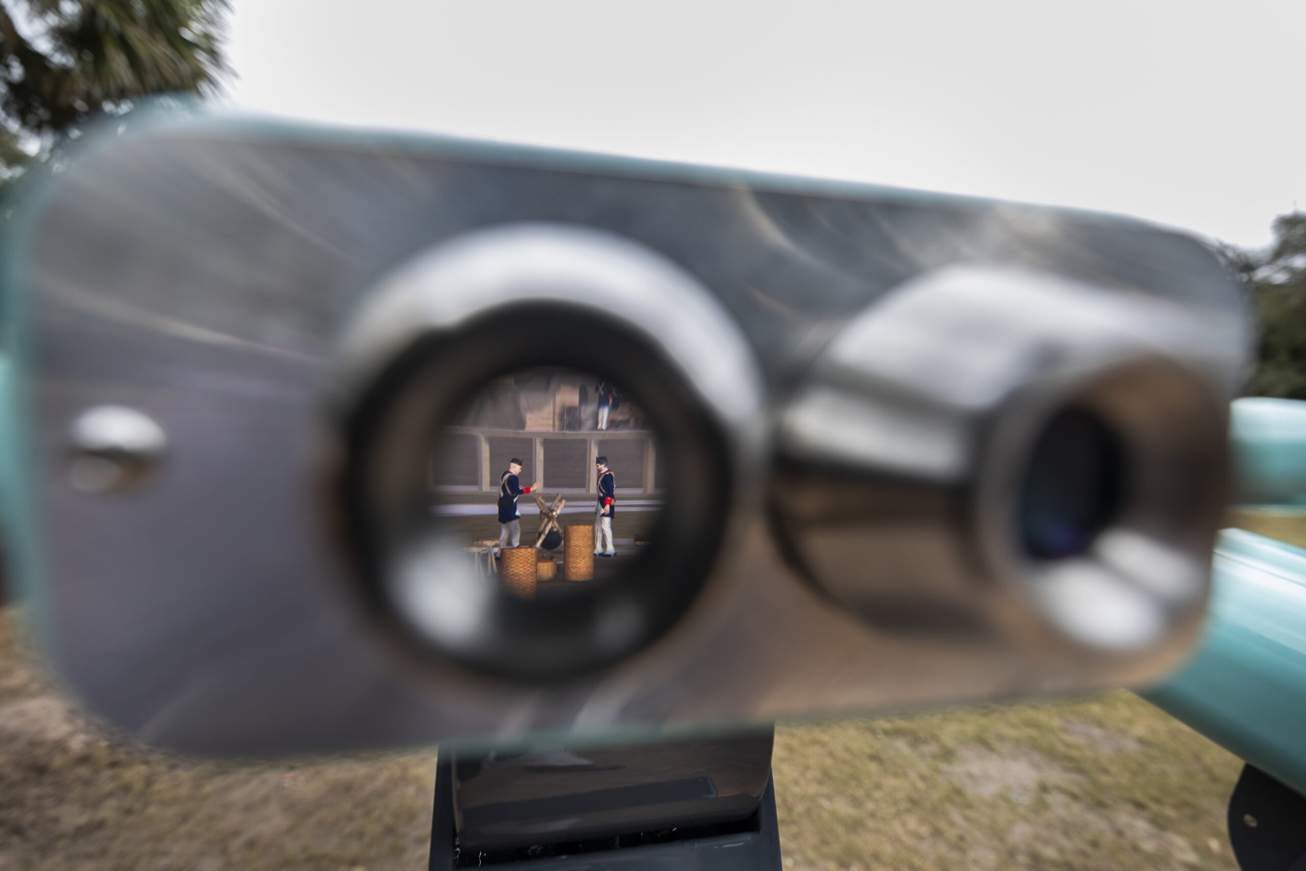 Charleston's mayor using the VR binoculars