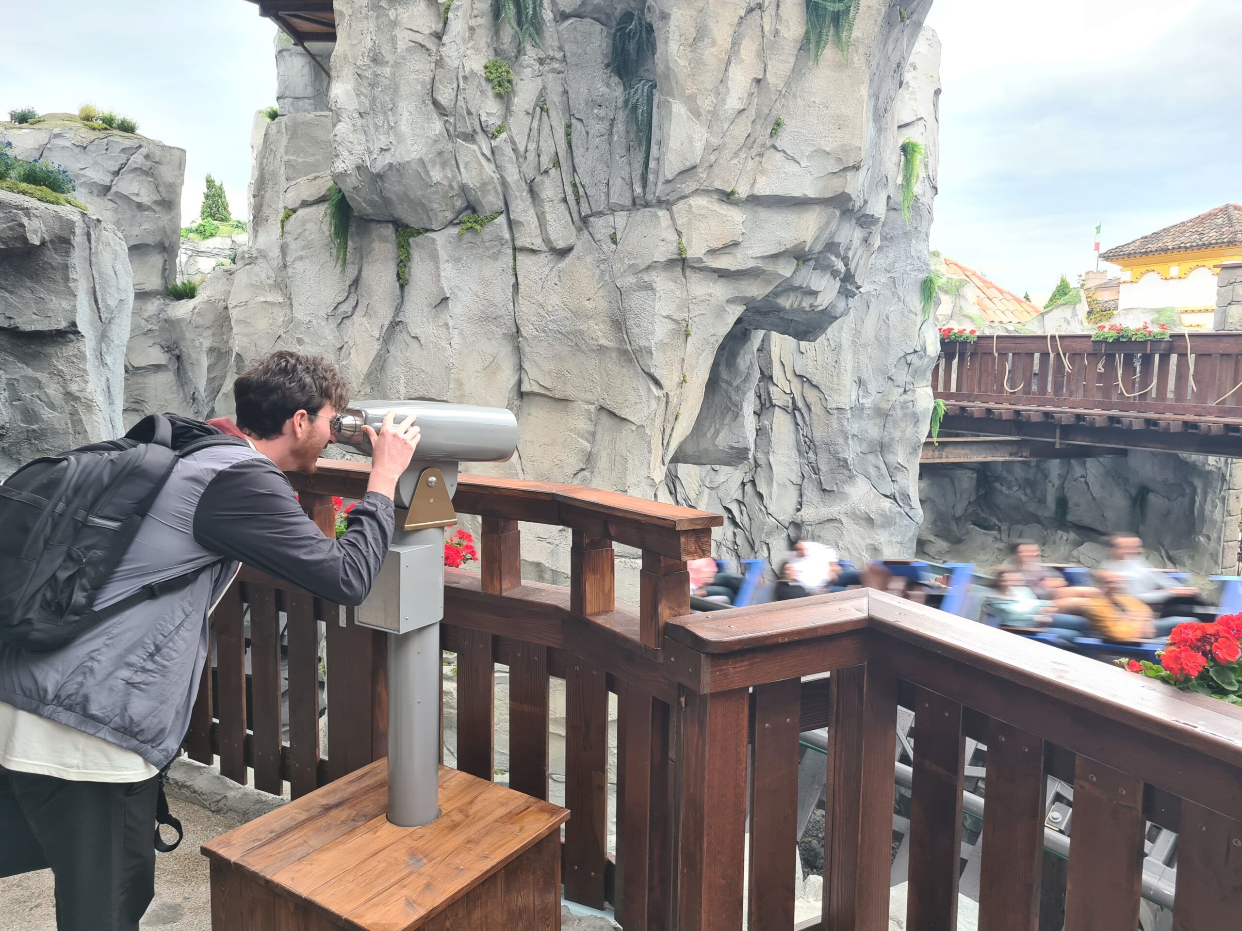 Yomis AR binoculars at Europa Park. Augmented reality binoculars for a theme park