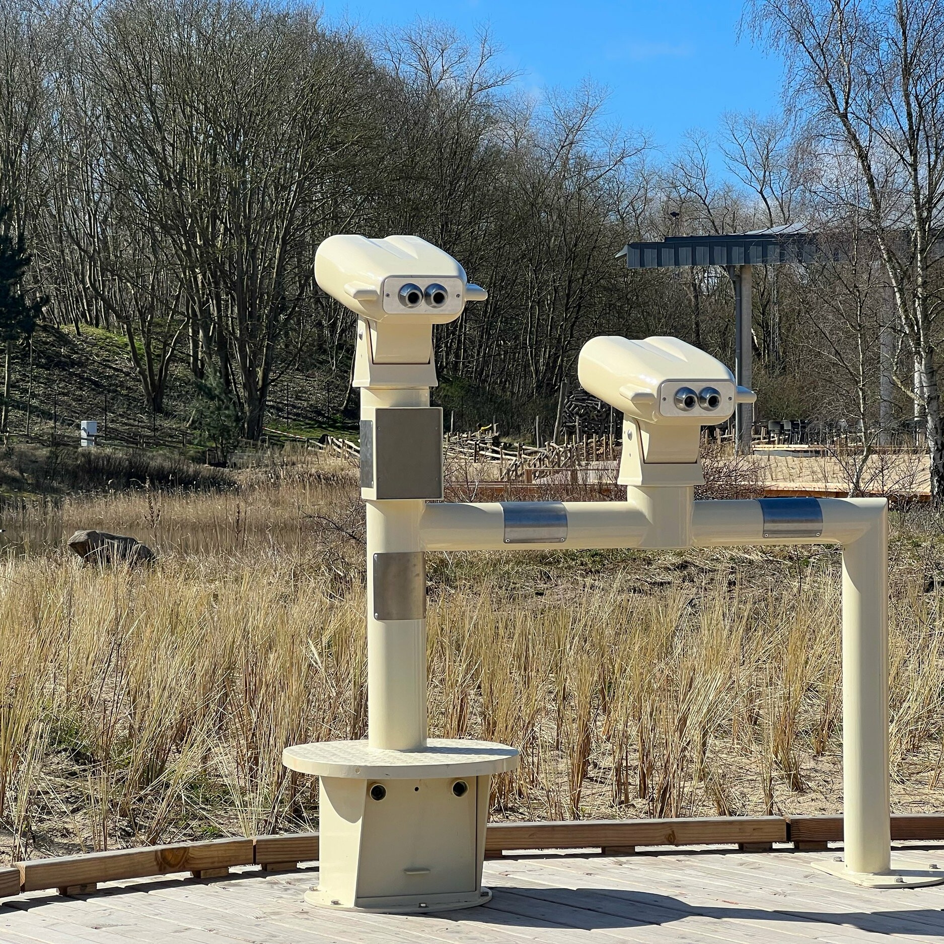 Dune VR binoculars town of De Panne, Belgium to view to explore the region’s extraordinary dune landscapes